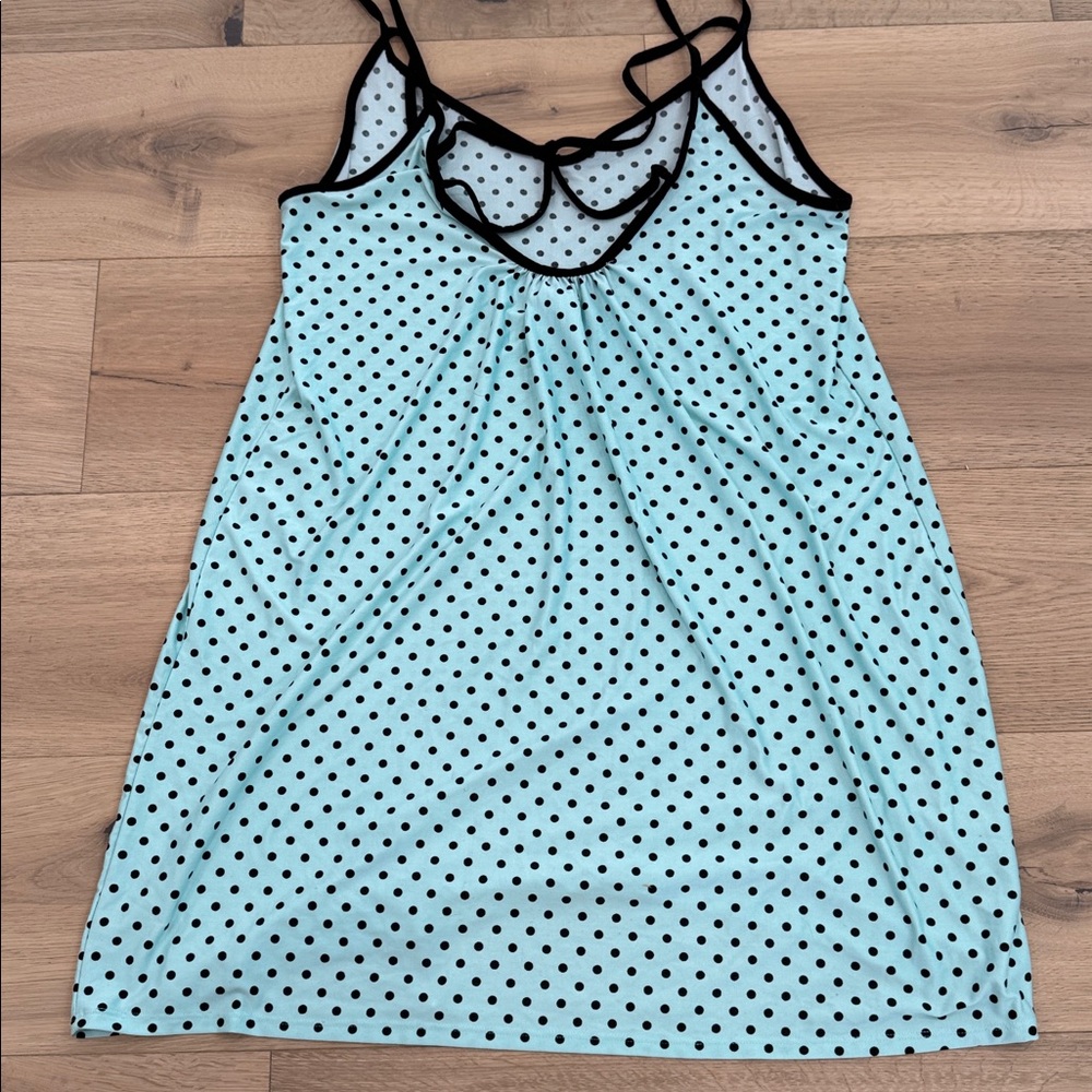 Secret Treasures Women's Large 12-14 Nightgown Sleepwear
Turquoise Black Dots - Picture 8 of 8